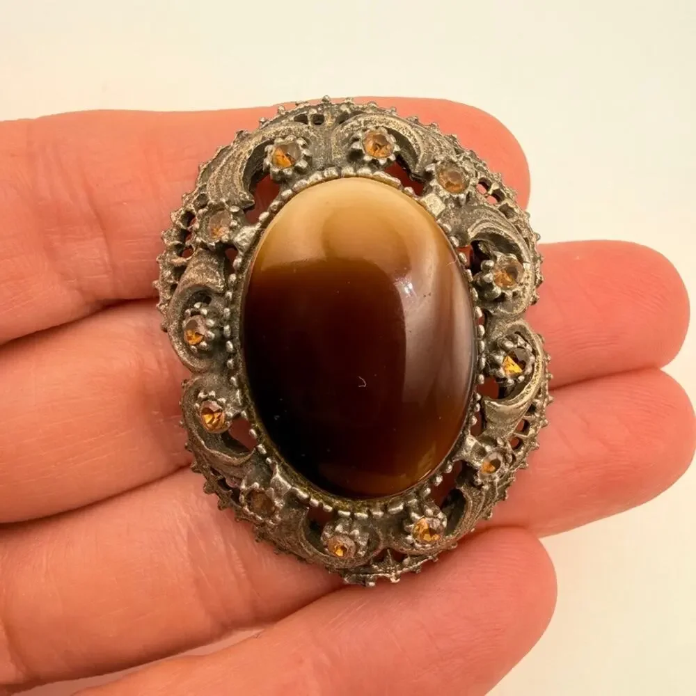 Vtg Mid Century Victorian Revival Oval Faux Tiger Eye Pot Metal Brooch Pendant